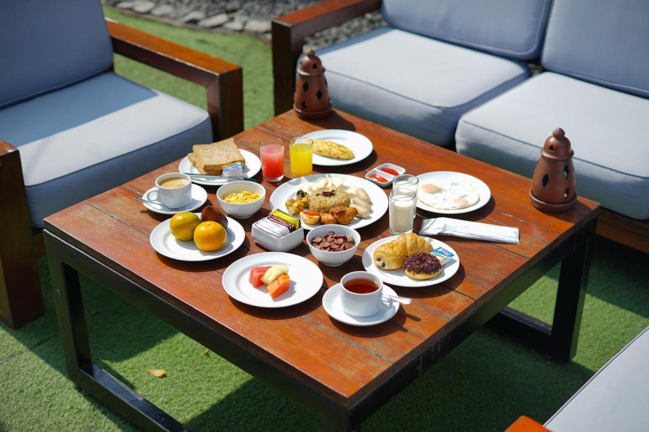 Swiss-Belinn Saripetojo Solo Luaran gambar