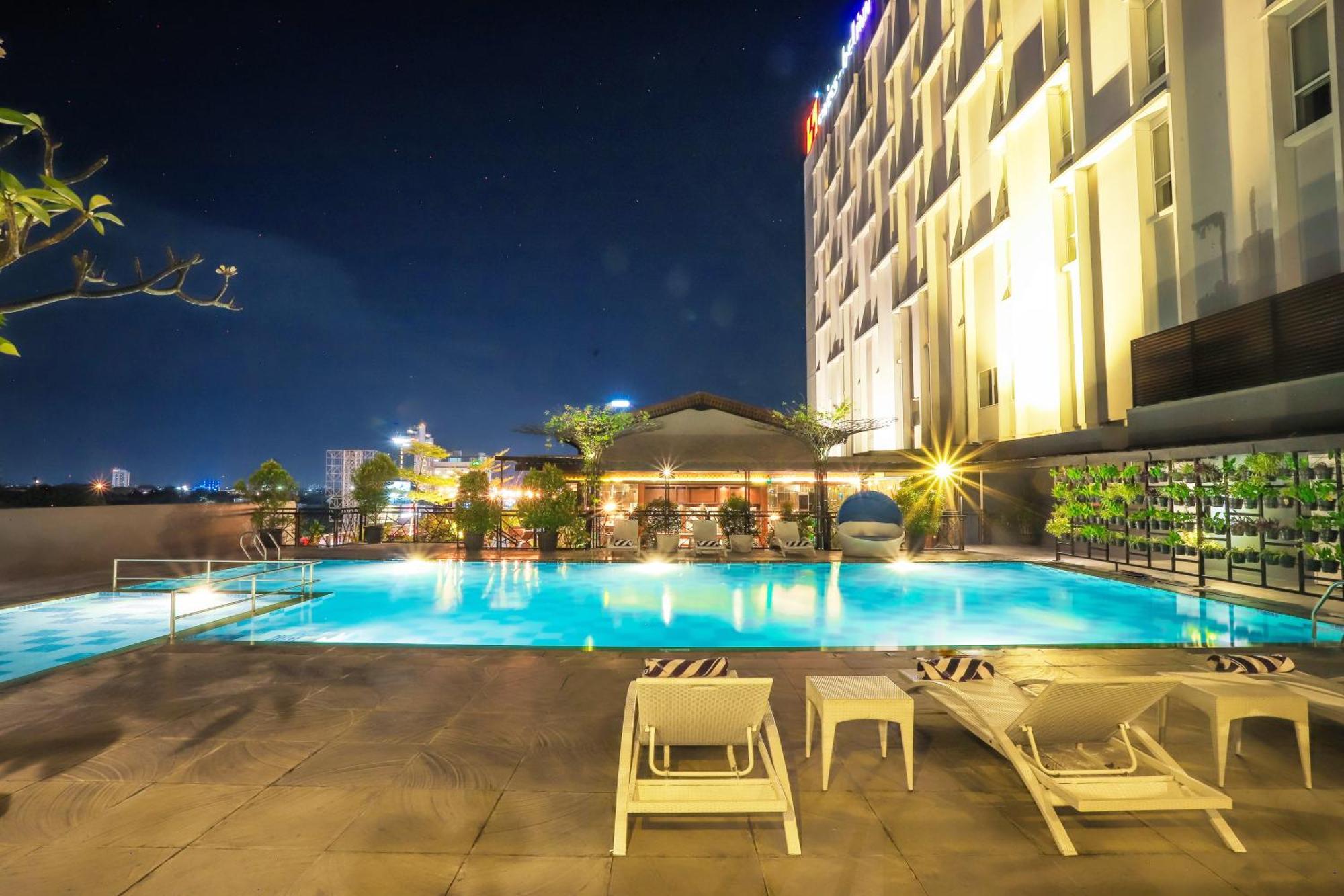 Swiss-Belinn Saripetojo Solo Luaran gambar