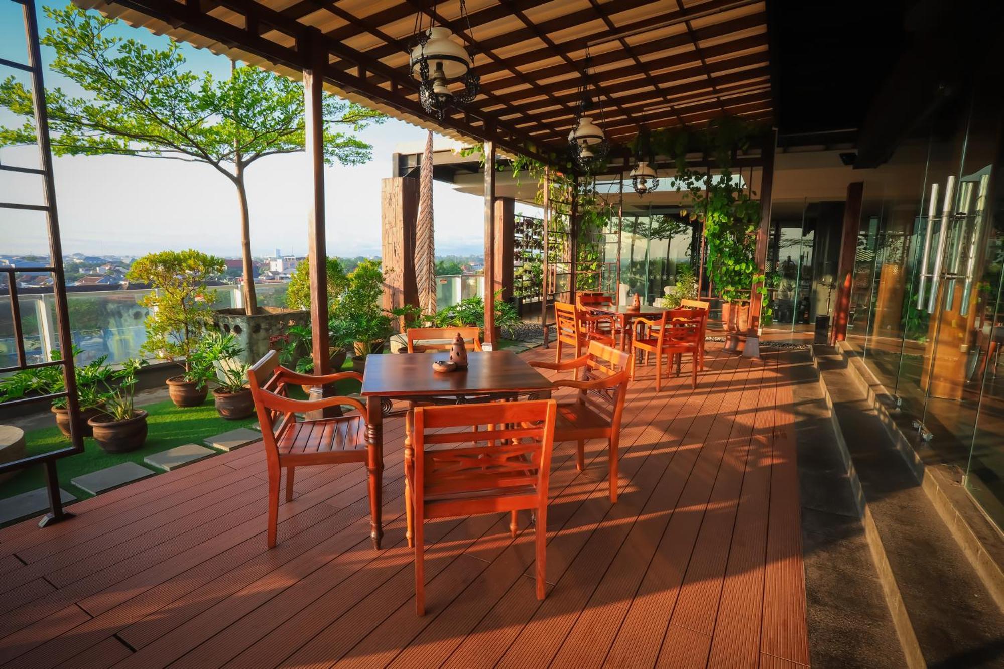 Swiss-Belinn Saripetojo Solo Luaran gambar